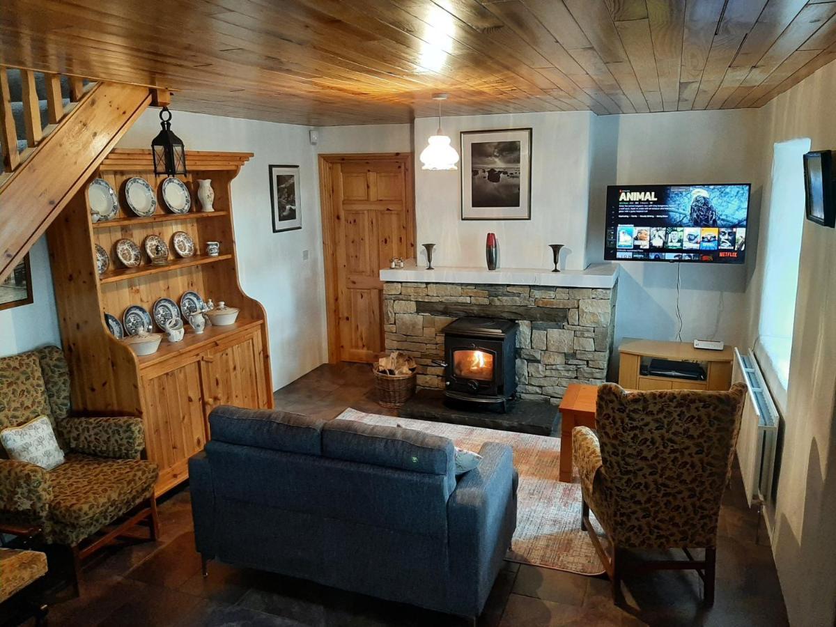 Traditional Cosy Cottage With Beautiful Views Westport Zewnętrze zdjęcie